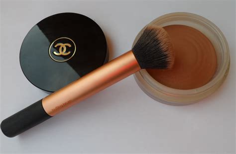 chanel selbstbräuner|chanel bronzing brush.